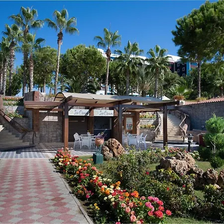 Resort Kamelya Aishen Club & Aqua Ultra Kids Concept